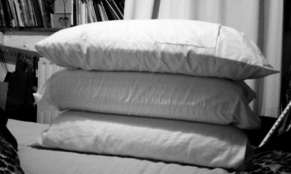 pillows for elevating after TKR