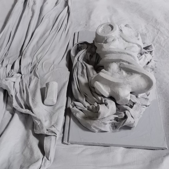 Venus de Milo sculpture ©Jenny Meehan  jennymeehan aka jennyjimjams contemporary Artist London UK, british modern art, artists art journal 